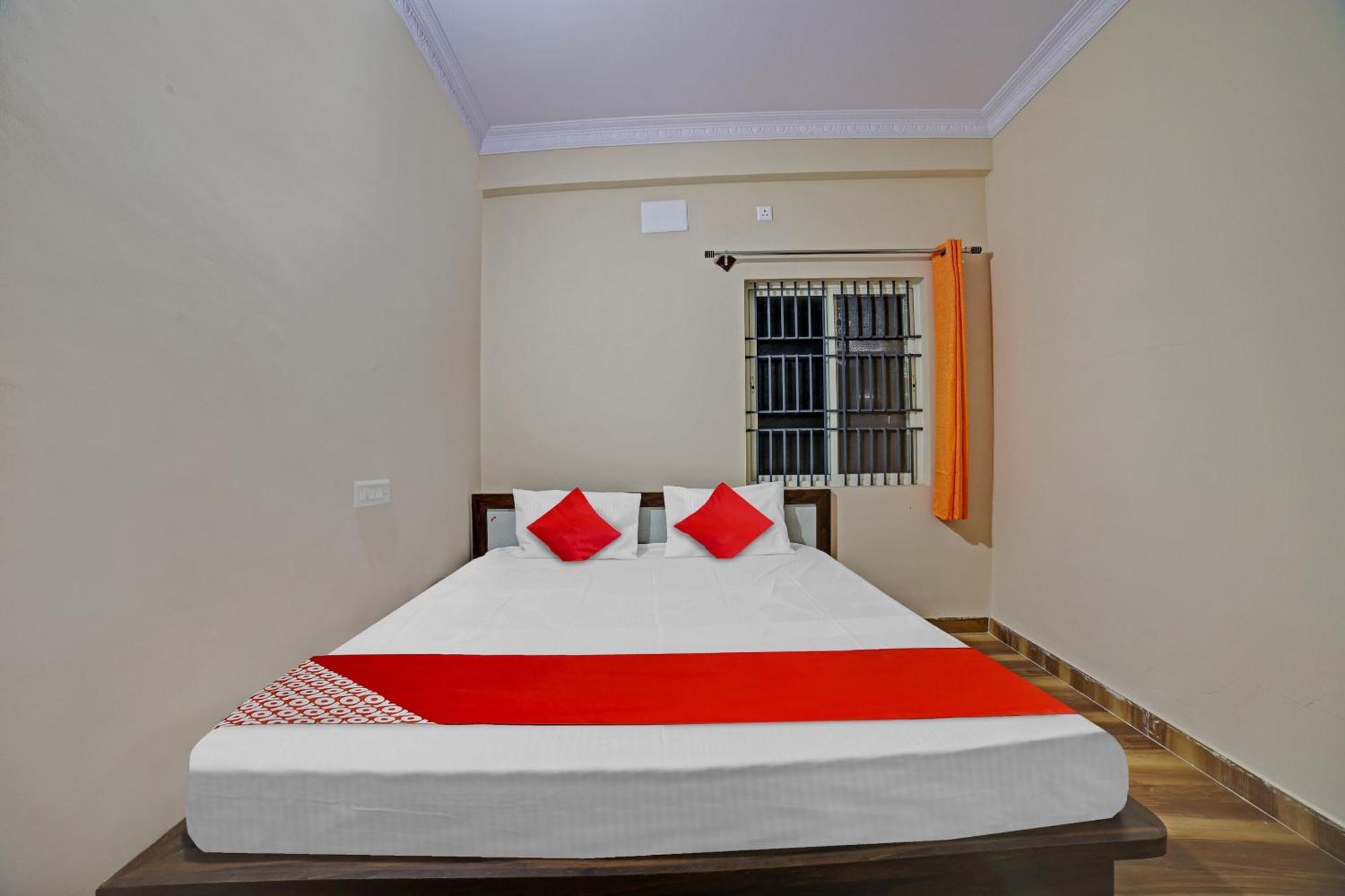 Spot On 81074 Sk Lodge Bangalore Exteriör bild