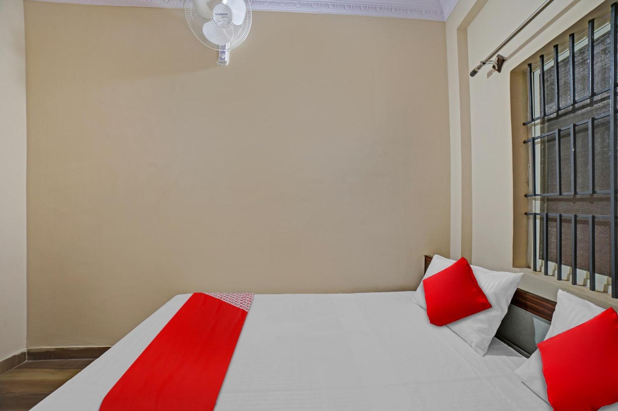 Spot On 81074 Sk Lodge Bangalore Exteriör bild